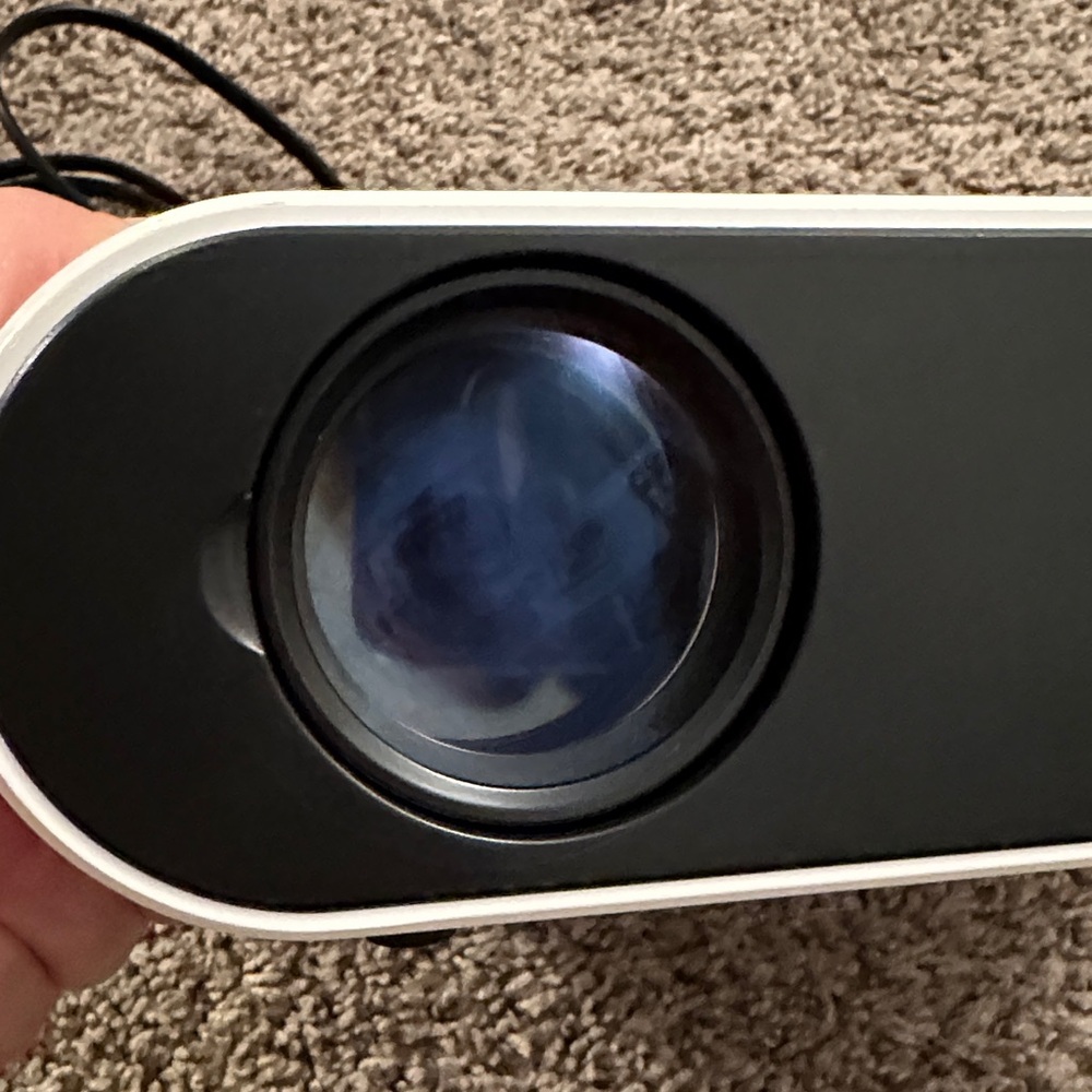 Portable Projector with Wireless Connectivity - Picture 10 of 13